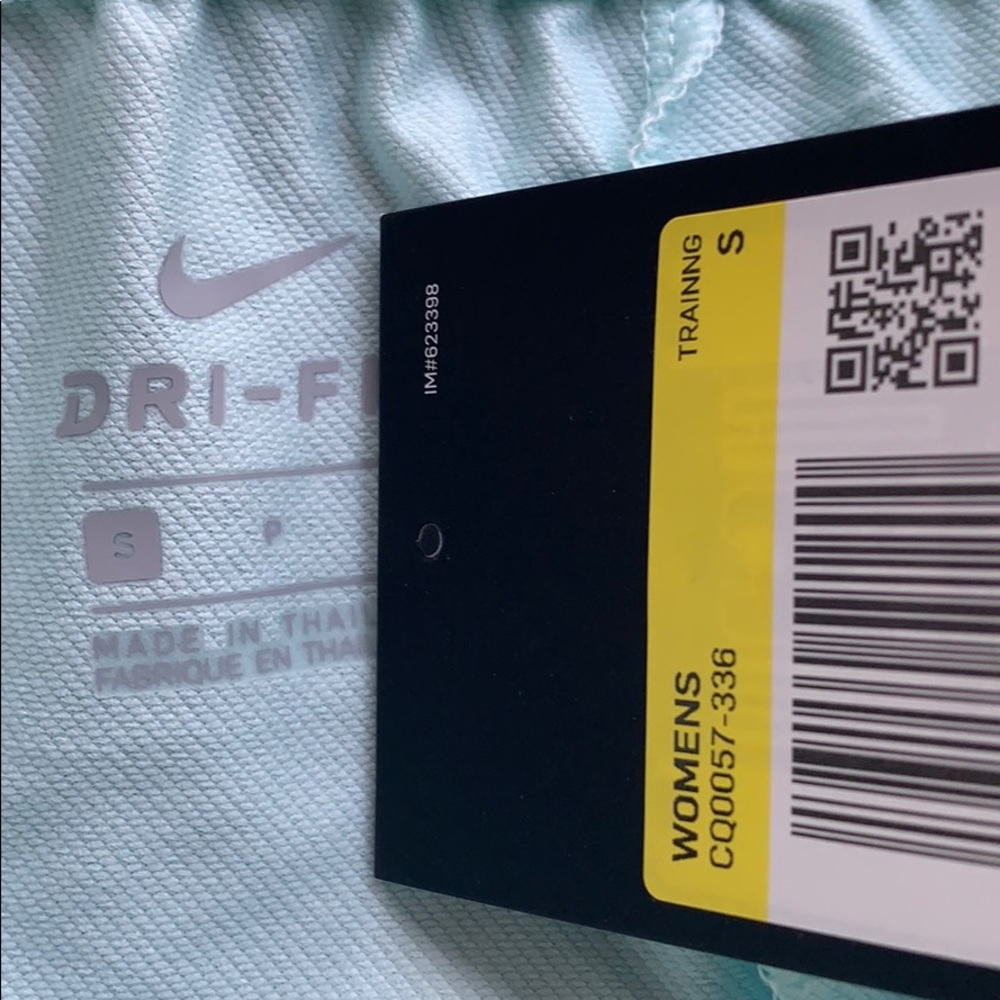 NIKE Women’s running shorts with Dri-Fit Technolog - Picture 7 of 14